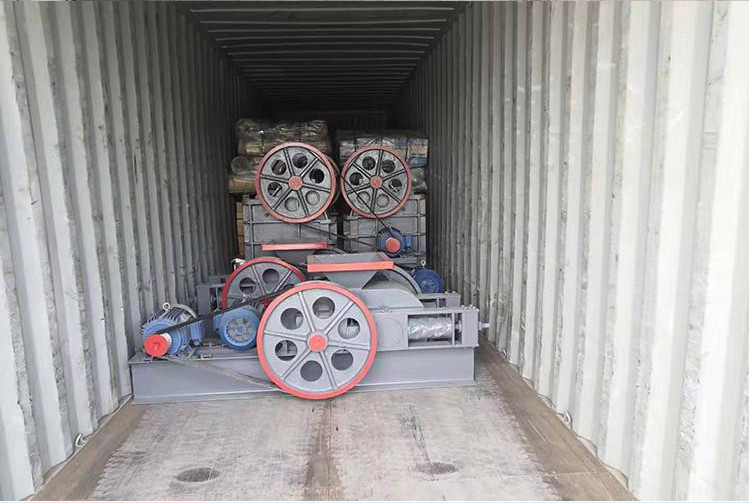 Limestone Sand Making Double Roller Crusher Machine
