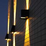 Dusk to Dawn 3.7V 1300mAh Wall Mounted Solar Light Up And Down outdoor lamp