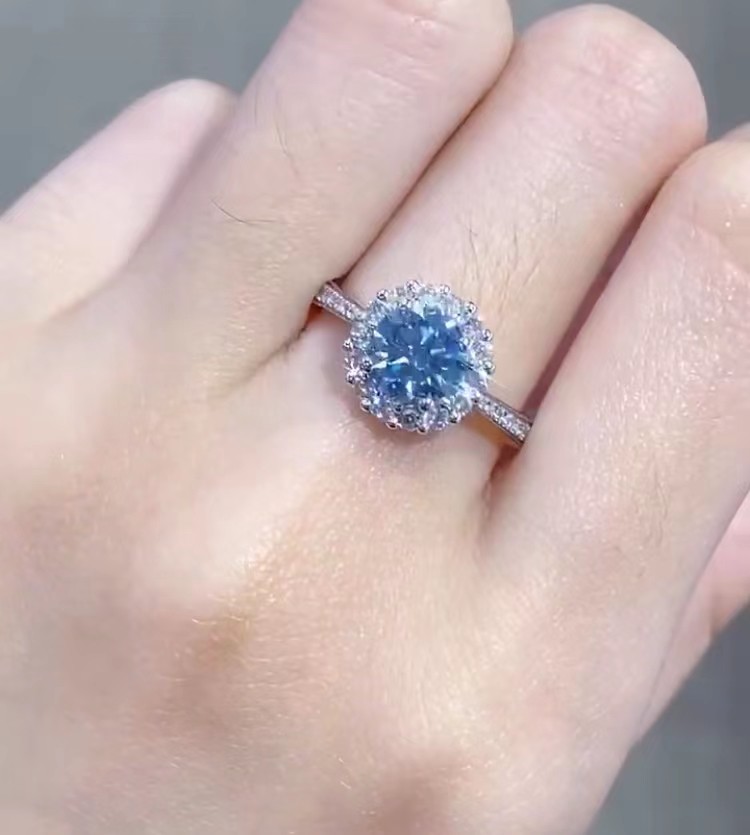 Engagement / Wedding Lab Grown Diamond Jewelry Blue Round 2 Carat Man Made Diamond Ring