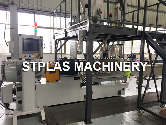 Waste Plastic Recycling Pellet Machine With Twin Screw Extruder Energy Saving