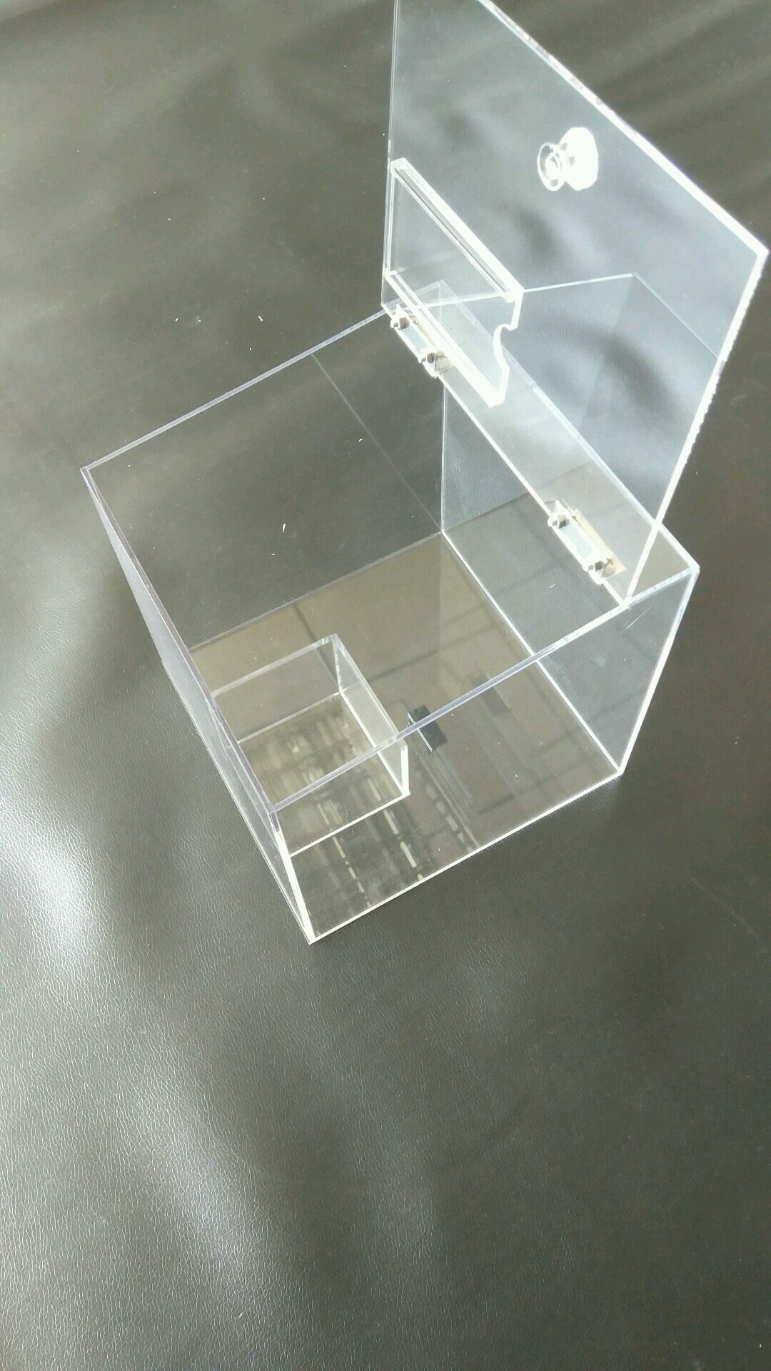 Acrylic Candy Box Candy Bin Candy Display Bulk Candy Display Case with Tag Holder for Retail Store or Supermarket