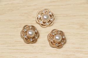 Wholesale Rose Gold Personalised Buttons For Clothes 28L Ecofriendly Floral Patterned from china suppliers