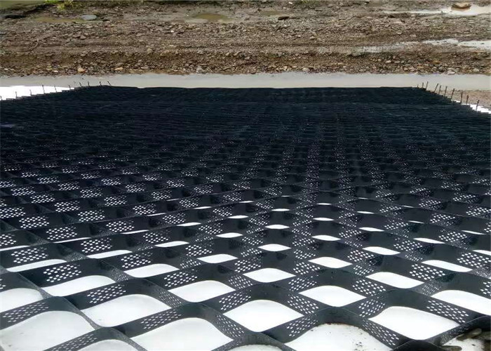 Reinforce Roadbed Easy Installation 1100N Cellular Confinement System