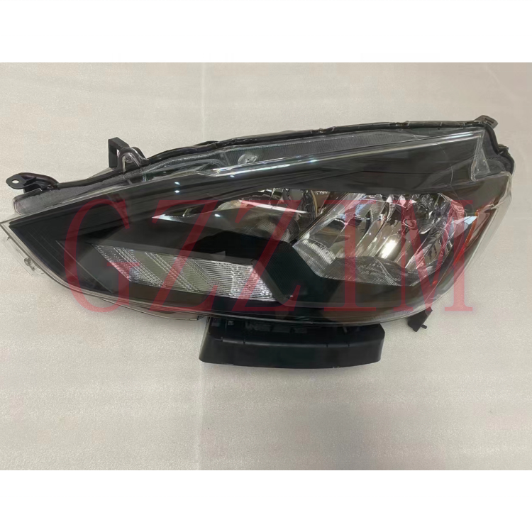 Nissan Sentra 2016 Car Light ABS Plastic LED Front Lamp Head Light