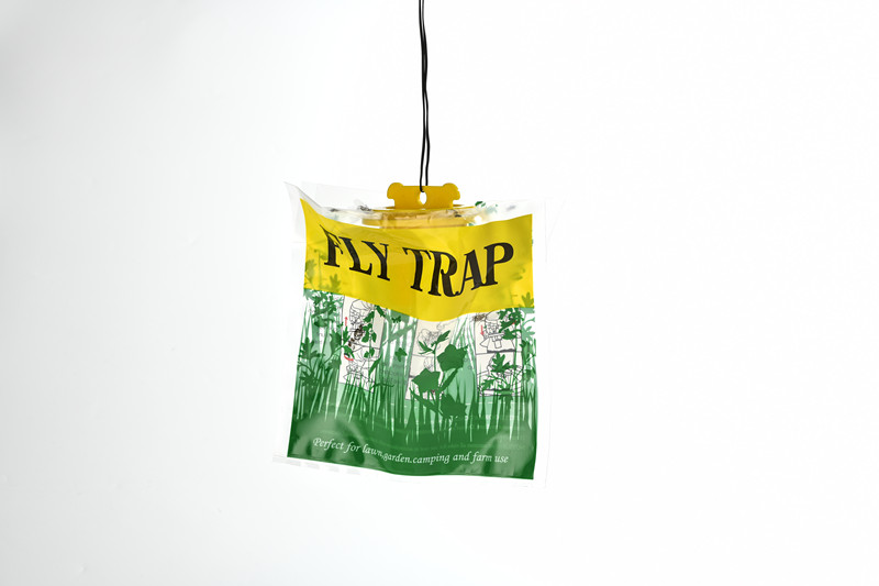 Water-soluble Fly Trap for Safe and Effective Pest Management 55*44*43cm Carton Size