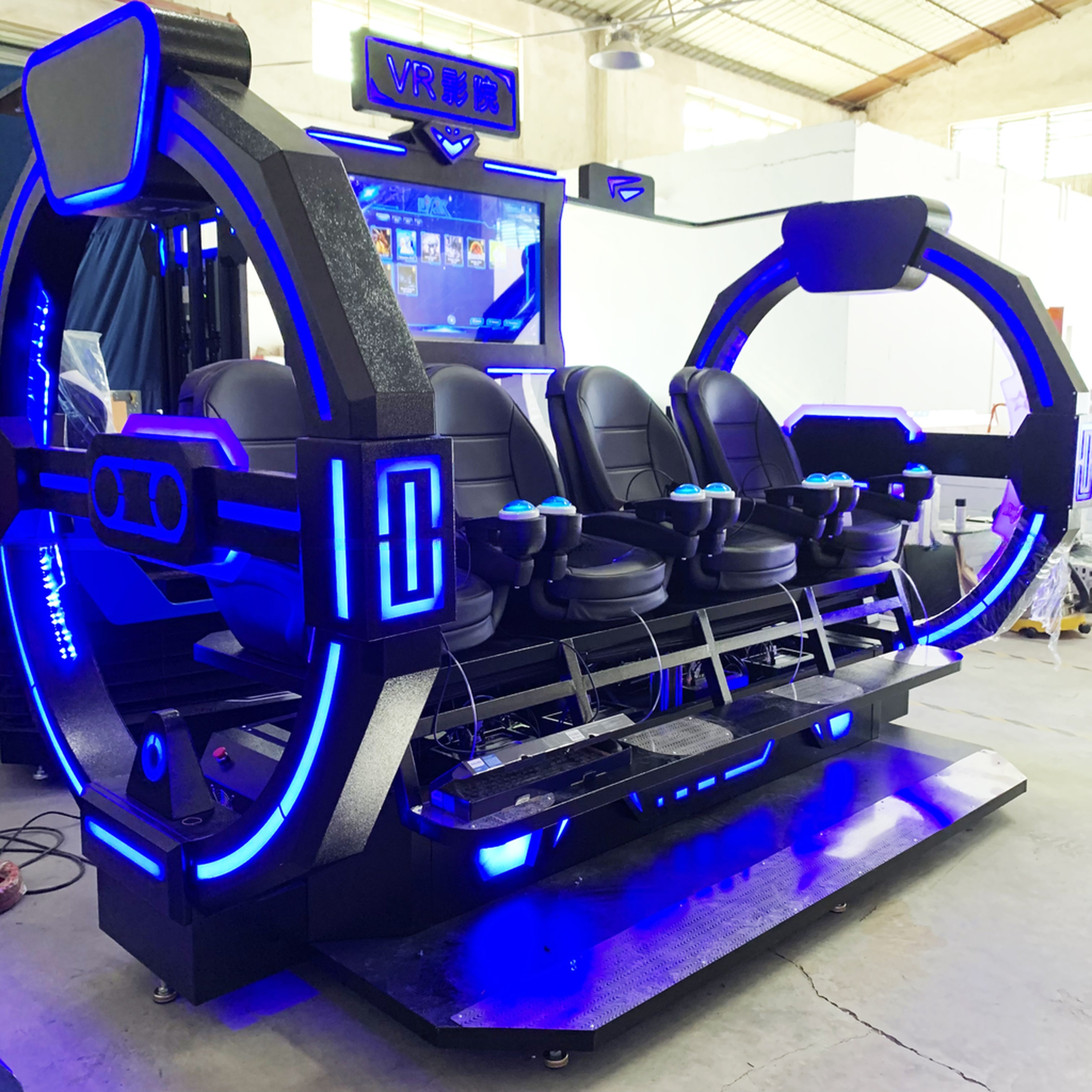 2022 Dreamland new design 9d virtual reality 4 players vr roller coaster cinema machine with special effects