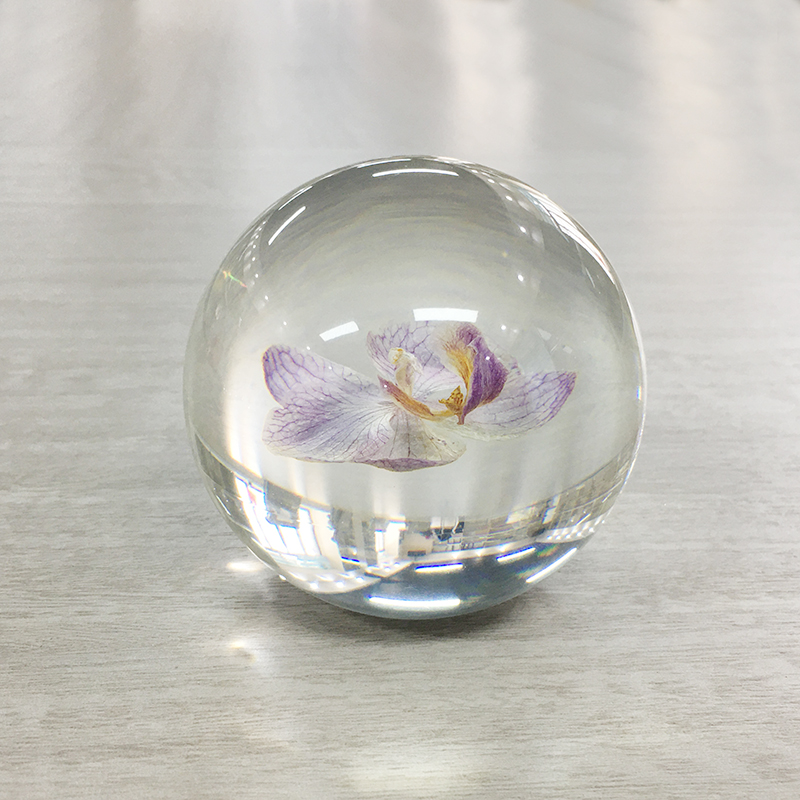 Popular Flower Paperweight Ball Personalized Crystal Paperweight