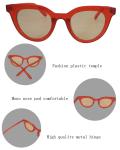 Lady's fashionable plastic sunglasses with 100% UV protection lens.metal hinge