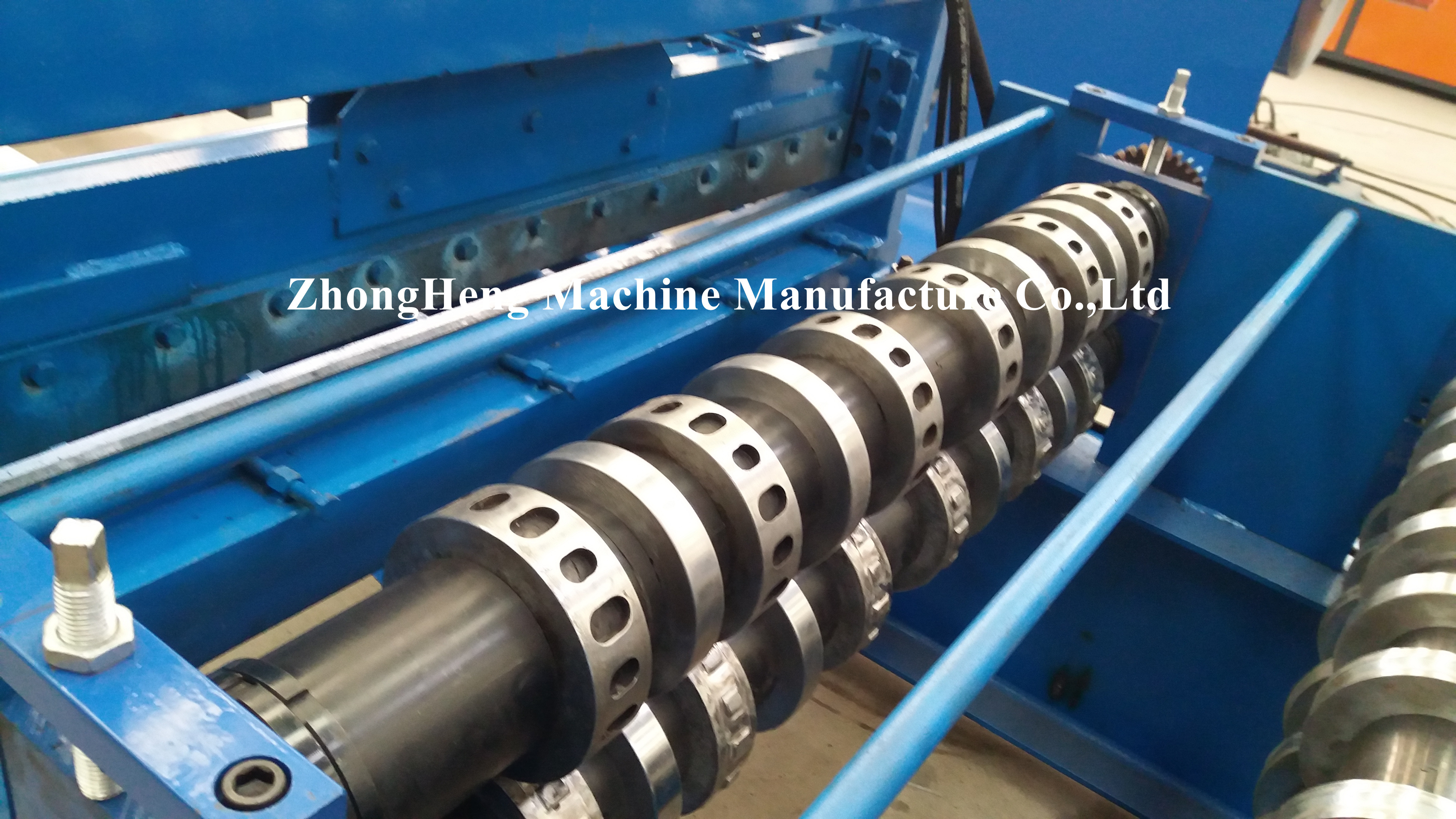 22KW Gearbox Drive Metal Deck Roll Forming Machine With 5T Hydraulic Uncoiler