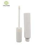 Customized White Tube Packaging Lip Brush Screw Cap Diameter 19 MM