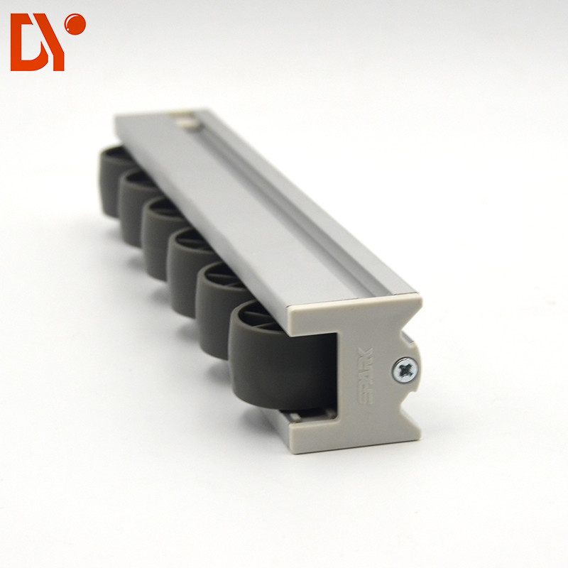 Aluminum Alloy Frame Roller Track Hardware With Plastic Roller Wheel 4 Meter