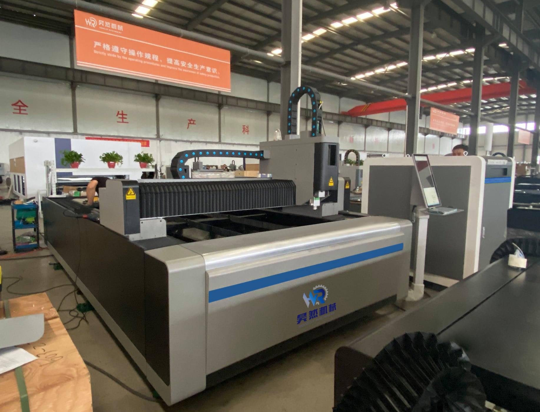 Stainless Steel 1530 Metal 2000w Fiber Laser Cutting Machine 60m/Min