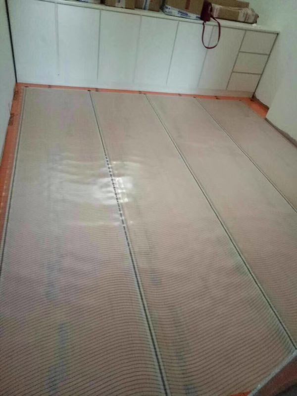 Graphene Carbon Floor Heating Film On The Wall / Carbon Film Underfloor Heating