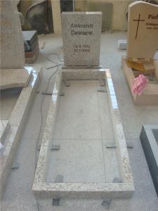 Wholesale European style rose carved black granite memorial stones from china suppliers