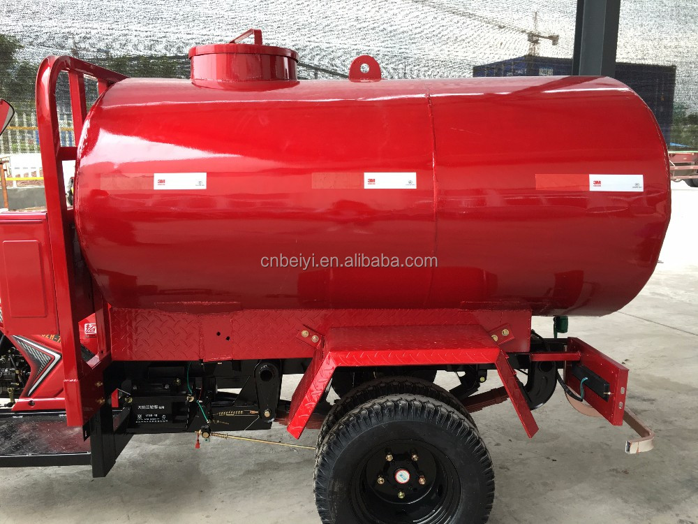 Water Tank Tricycle Cargo Motorcycle with 5.00-12 Tires and Front Shock Absorber
