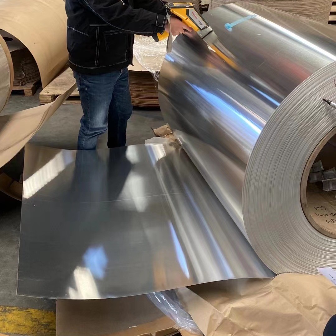 Cold / Hot Rolled Stainless Steel Coils 304 304L SS Roll Wholesale Customization 1510mm Width Coil