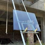 Custom Safe Electric Cargo Ladder Lifter 200Kg For Doors And Windows Photovoltai