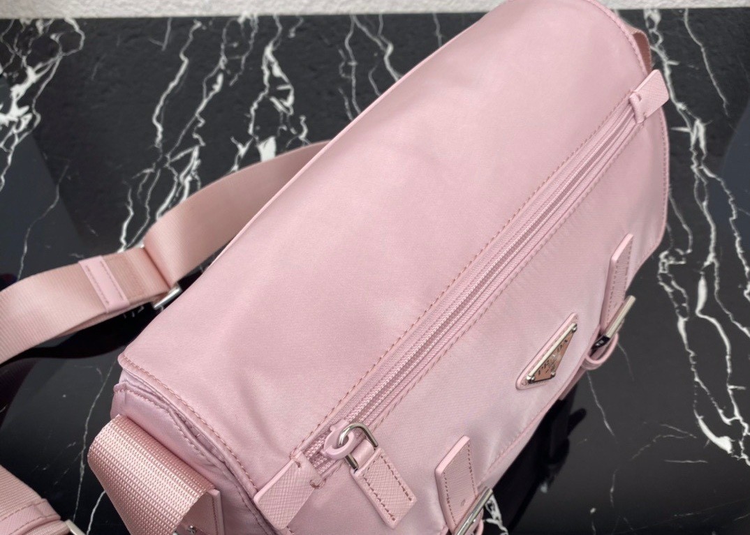 Triangle Logo Luxury Canvas Bag , Adjustable Nylon Shoulder Strap Luxury Messenger Bag